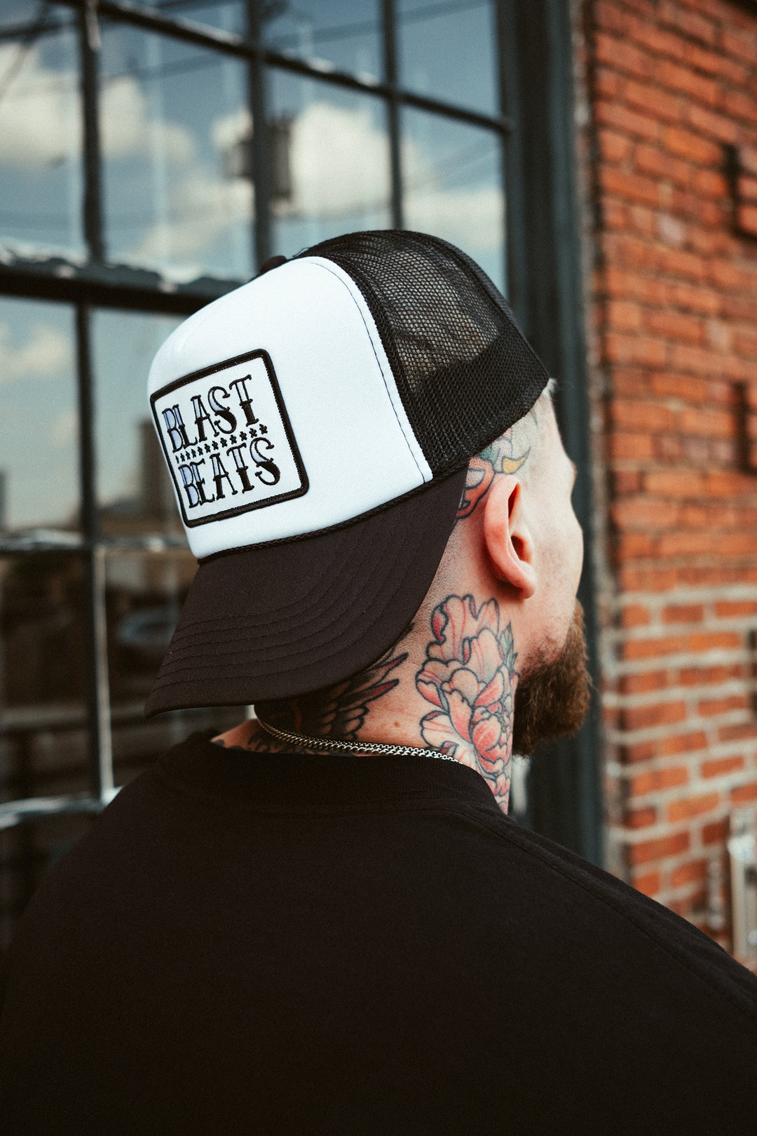 BLAST BEATS TRUCKER HAT - BLACK/WHITE